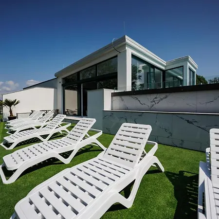 Bauhaus Gold Apartament Siófok